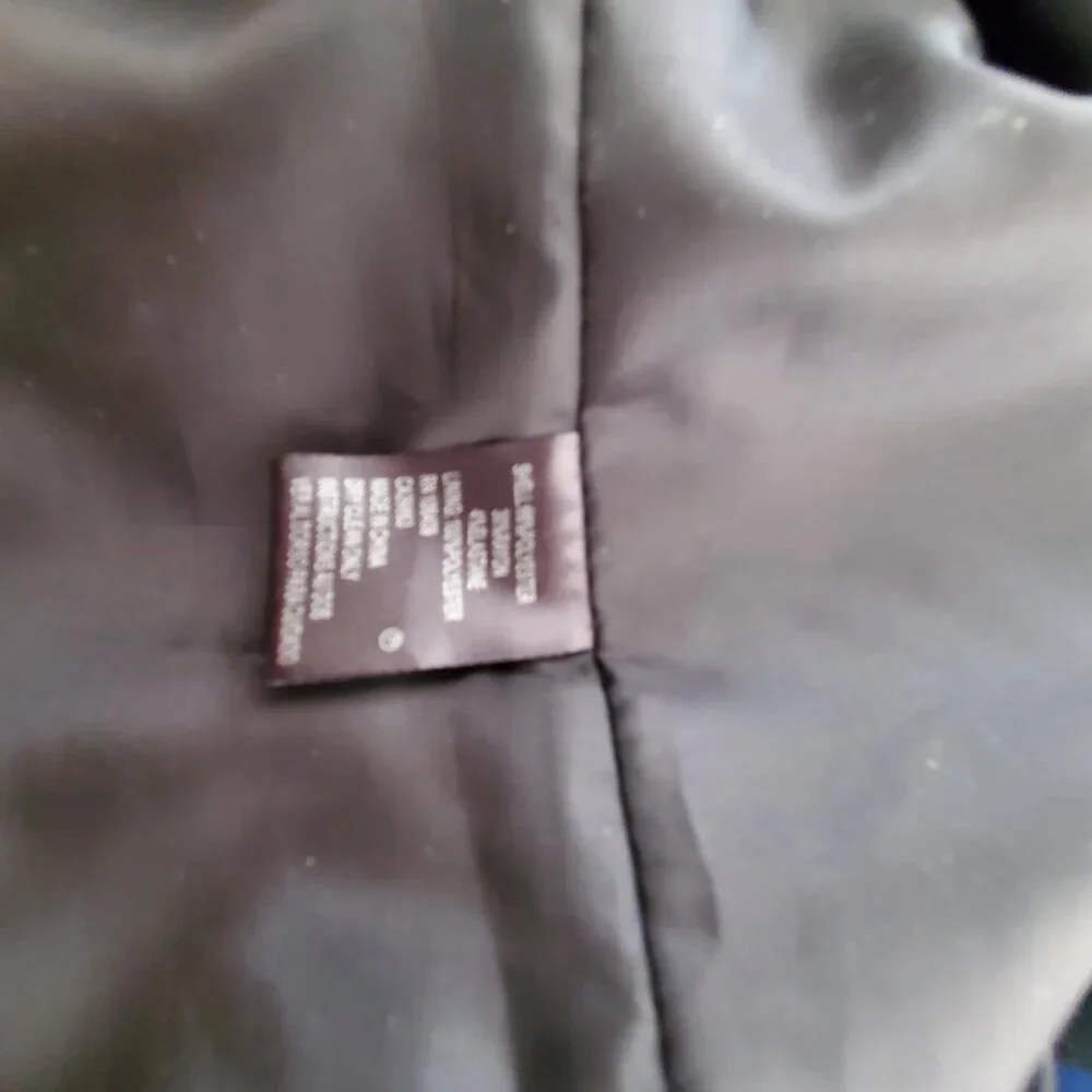 Tahari Arthur S. Levine 12 Petite Two-Piece Skirt Suit - Picture 5 of 11